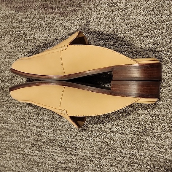 Aerisoles east wing tan leather upper slip ons size 8M balance man made - Picture 6 of 12